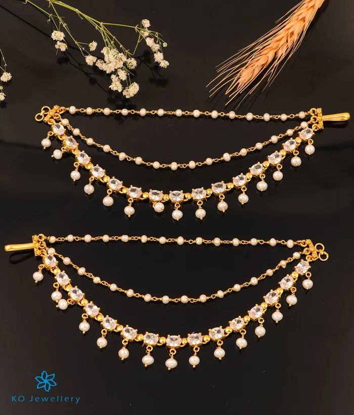 Silversmith Earrings The Jivika Silver Ear chain WhitePearl