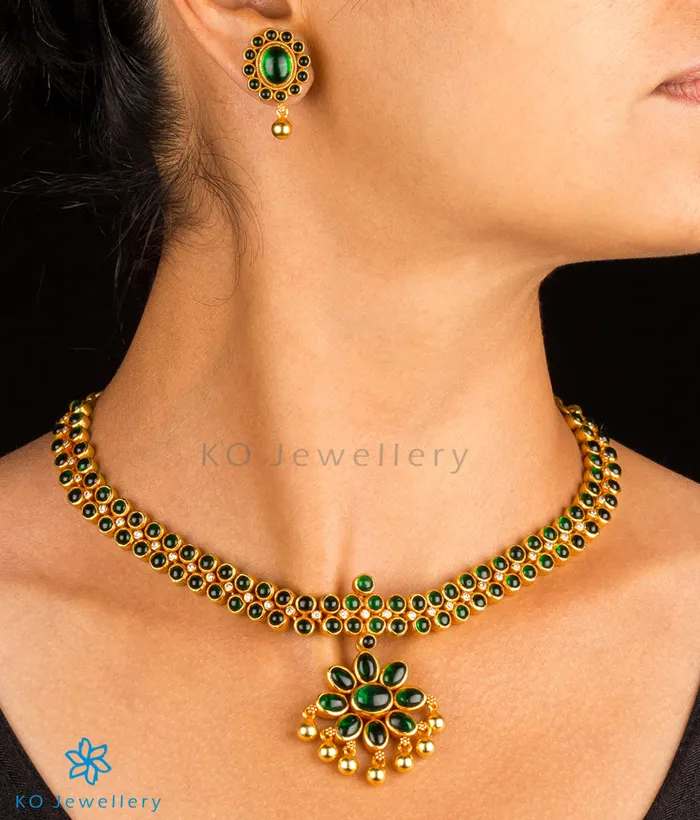 The Nivi Addige Silver Necklace Green Silversmith Necklaces