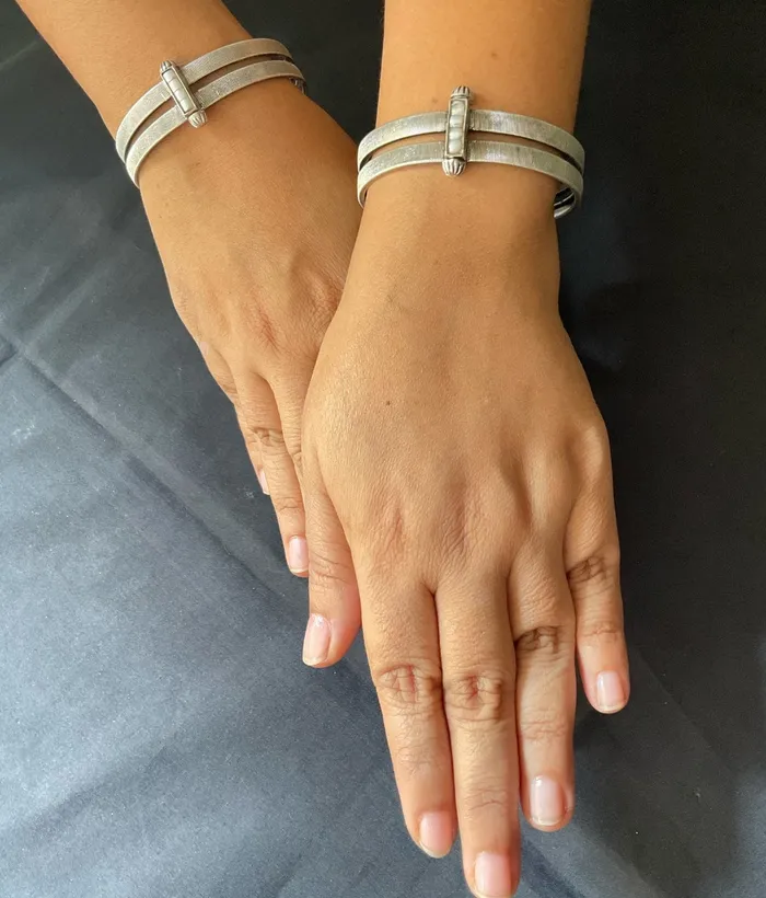The Stavya Silver Antique Openable BraceletOxidisedSize 24 Silversmith Bracelets The Stavya Silver Antique Openable BraceletOxidisedSize 24 Silversmith Bracelets