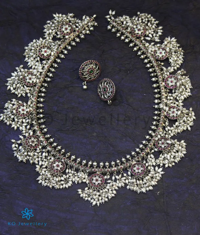 The Vrta Silver Guttapusalu Necklace OxidisedRedWhite Silversmith Necklaces The Vrta Silver Guttapusalu Necklace OxidisedRedWhite Silversmith Necklaces